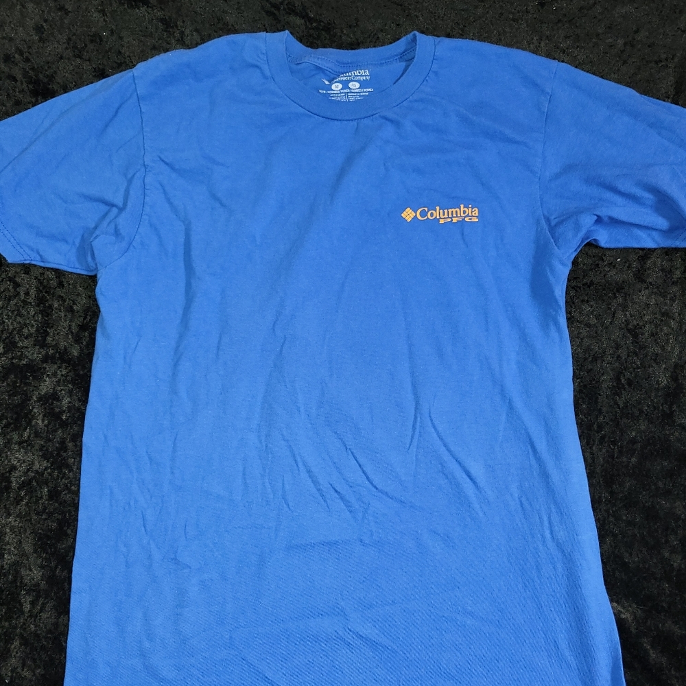 Columbia tshirt